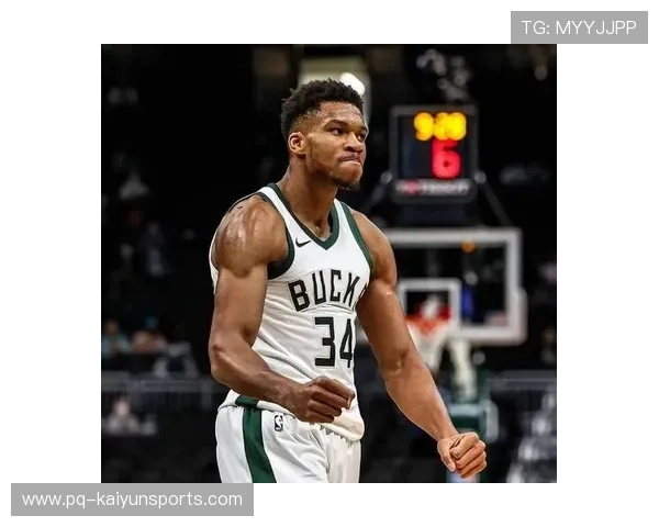 字母哥篮下冲击连连奏效,雄鹿迅速反超 字母哥篮下冲击连连奏效,雄鹿迅速反超